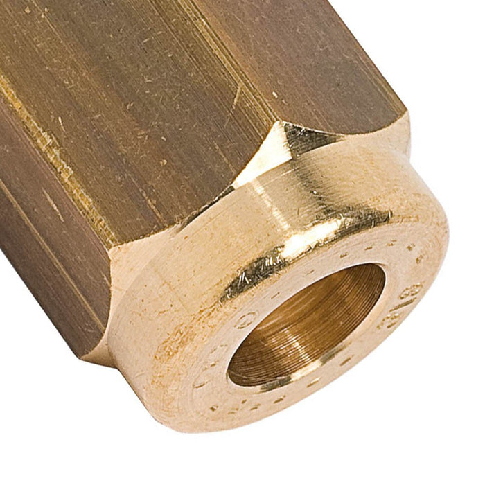 Raccordo autocartellante