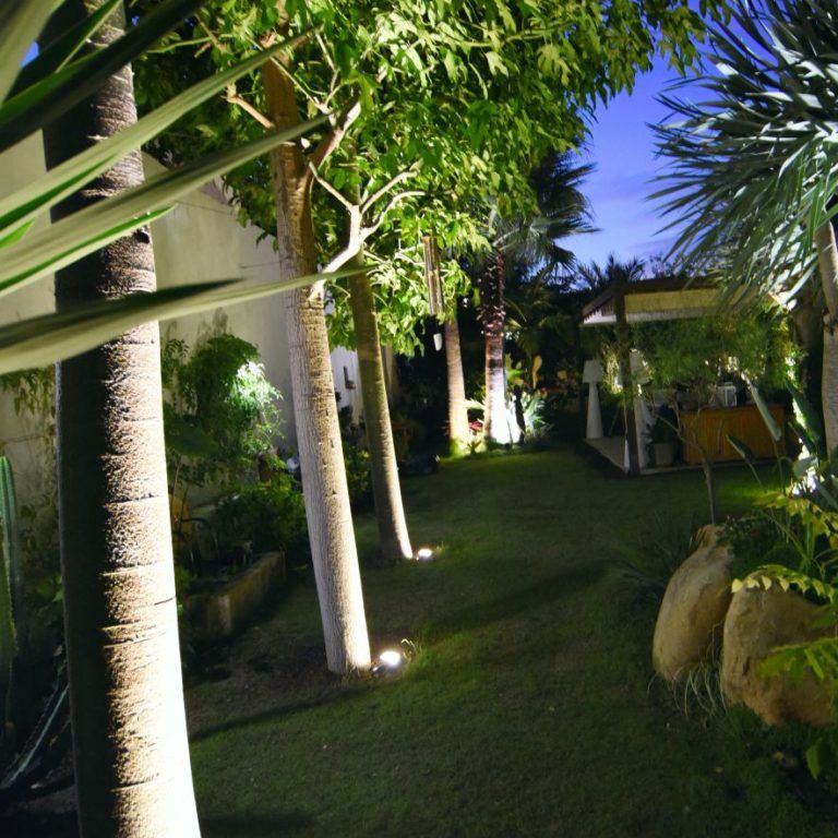 Faretto da giardino per illuminazione albero 9w 3000k ip65