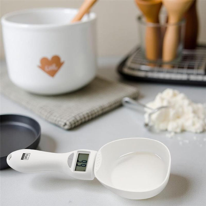 MA MAISON 1 CUCCHIAIO DIGITALE PESA ALIMENTI IN PLASTICA PESO MASSIMO 1 KG CON MANICO COMODO E LEGGERO COLORI ASSORTITI