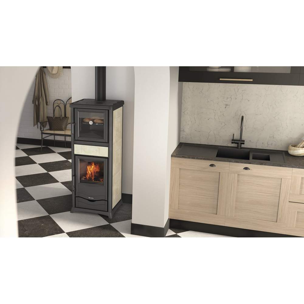 Stufa a Legna con Forno Rossella Plus con Forno 5.0 Maiolica Nordica Colore: Panna