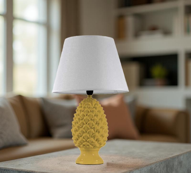 LAMPADA LUMETTO CON DESIGN A PIGNA CON BASE IN COLORE GIALLO 52 CM