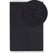 Tappeto in iuta nero 160 x 230 cm rettangolare con nappe decorative intrecciate a mano in stile bohémien.