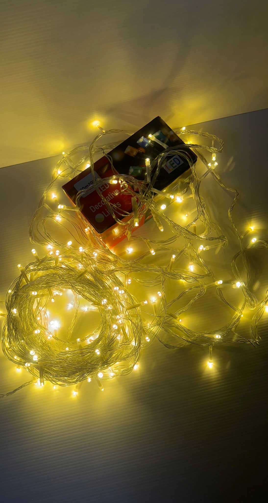 Luci Led per albero di natale decorazione con 8 giochi luce da 10/20/30/50 metri colori misti certificate IP65 prolungabile LUNGHEZZA: 20 mt - 200 led, COLORE LED: BIANCO CALDO