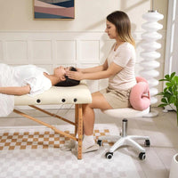 SGABELLO GIREVOLE AD ALTEZZA REGOLABILE CON SCHIENALE AD ARCO, IN TESSUTO TEDDY, 50X50X63-77 CM, BIANCO E ROSA