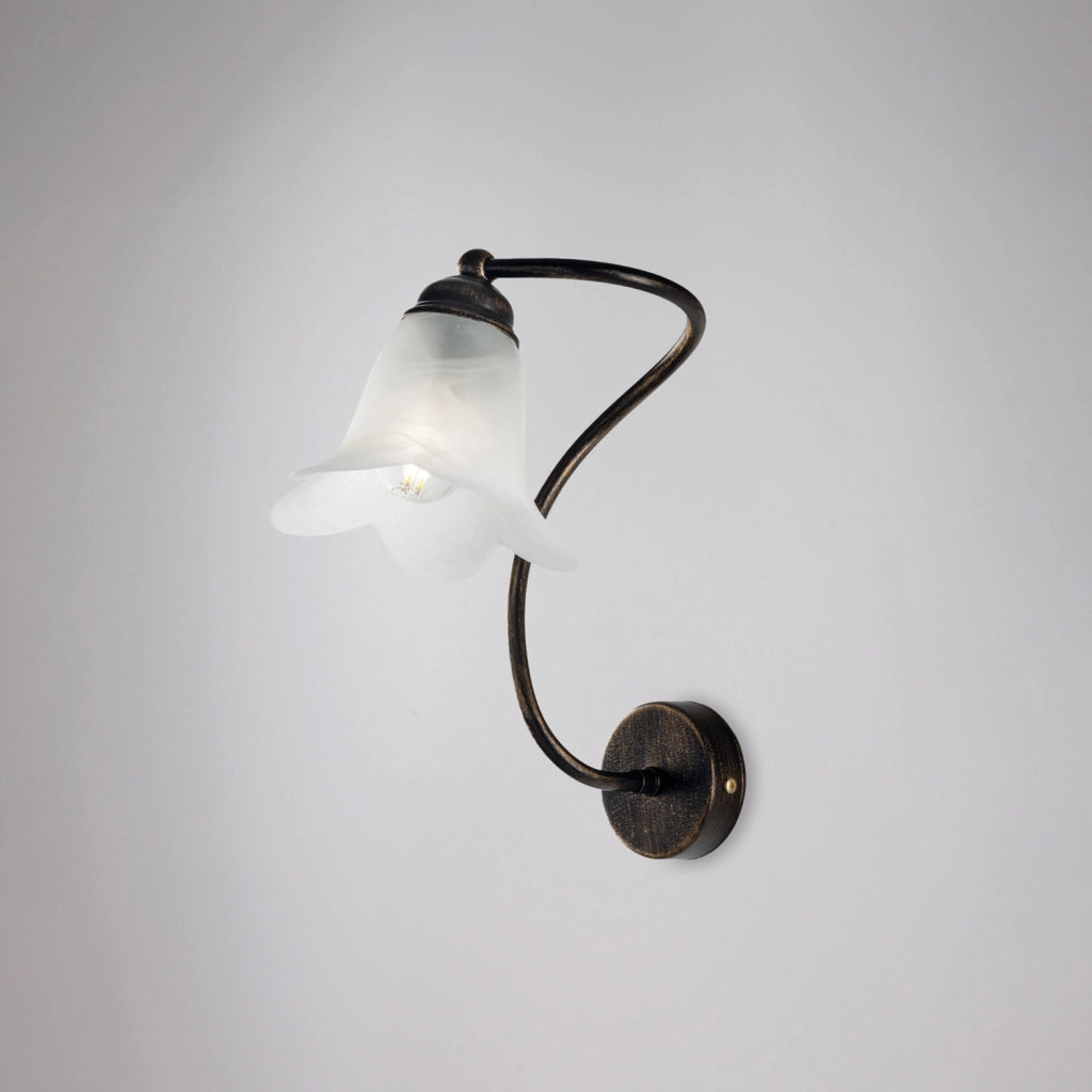 Applique 1 Luce Alice Ferro Battuto Marrone E Oro Vetro Bianco