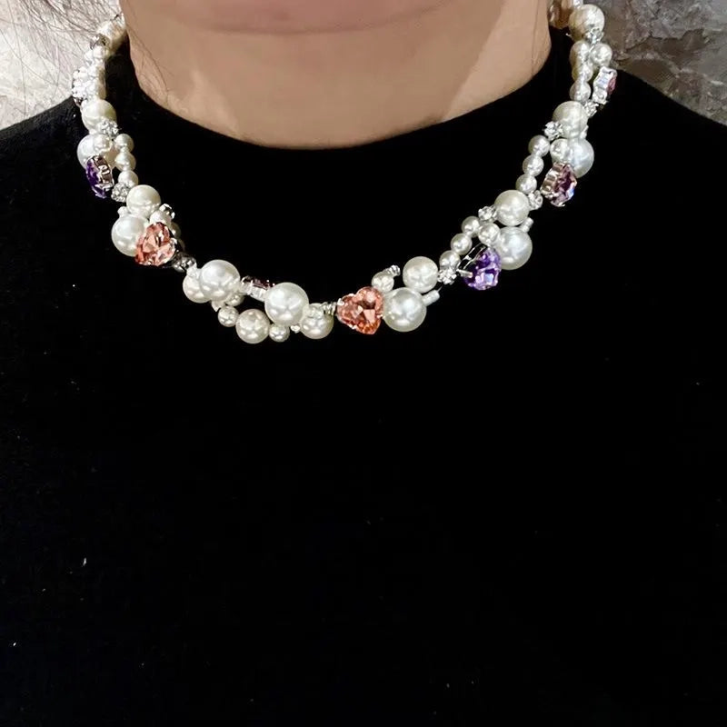 Collana con cuore di macaron e perle, realizzata a mano: gioielli colorati con perline