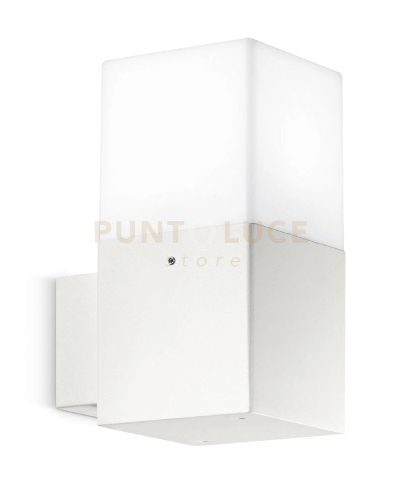 GES400- APPLIQUE PER ESTERNI BIANCO 1 LUCE ATTACCO E27 IP44