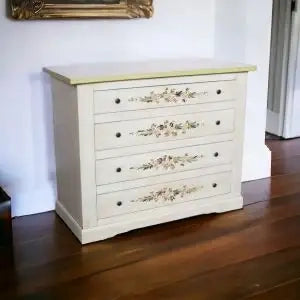 Comò casettiera in legno Shabby chic mod toscano bianco anticato decorato a mano filo verde