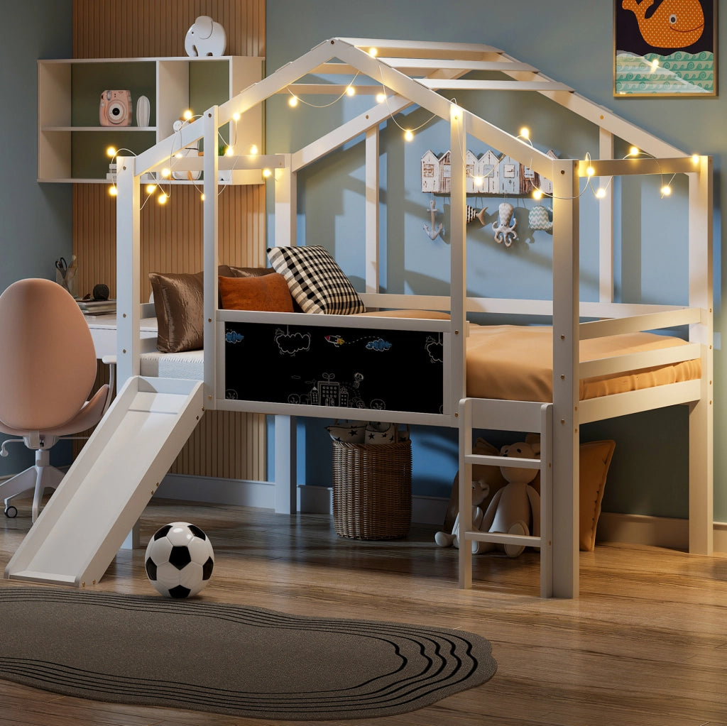 Letto a soppalco per bambini 90x200 cm in legno bianco con scivolo; scala e lavagna
