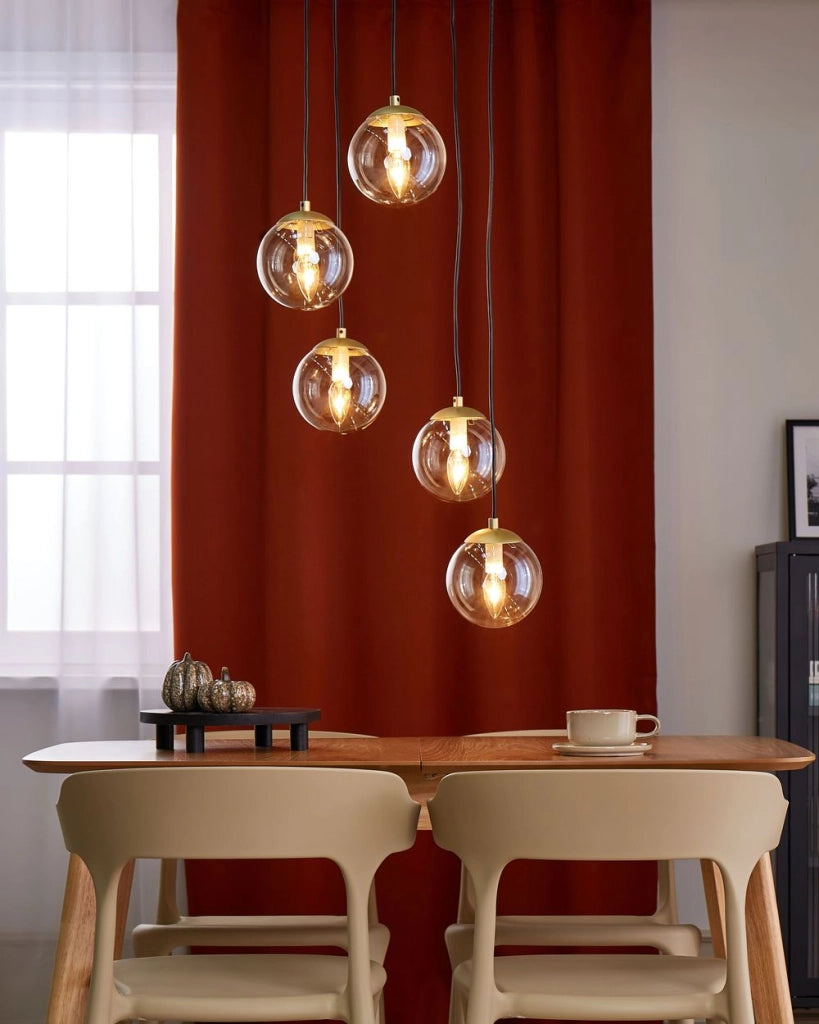 Lampada a sospensione Paralumi in vetro trasparente fumé Metallo oro 5 luci Base nera Design moderno Accessori per la casa Soggiorno