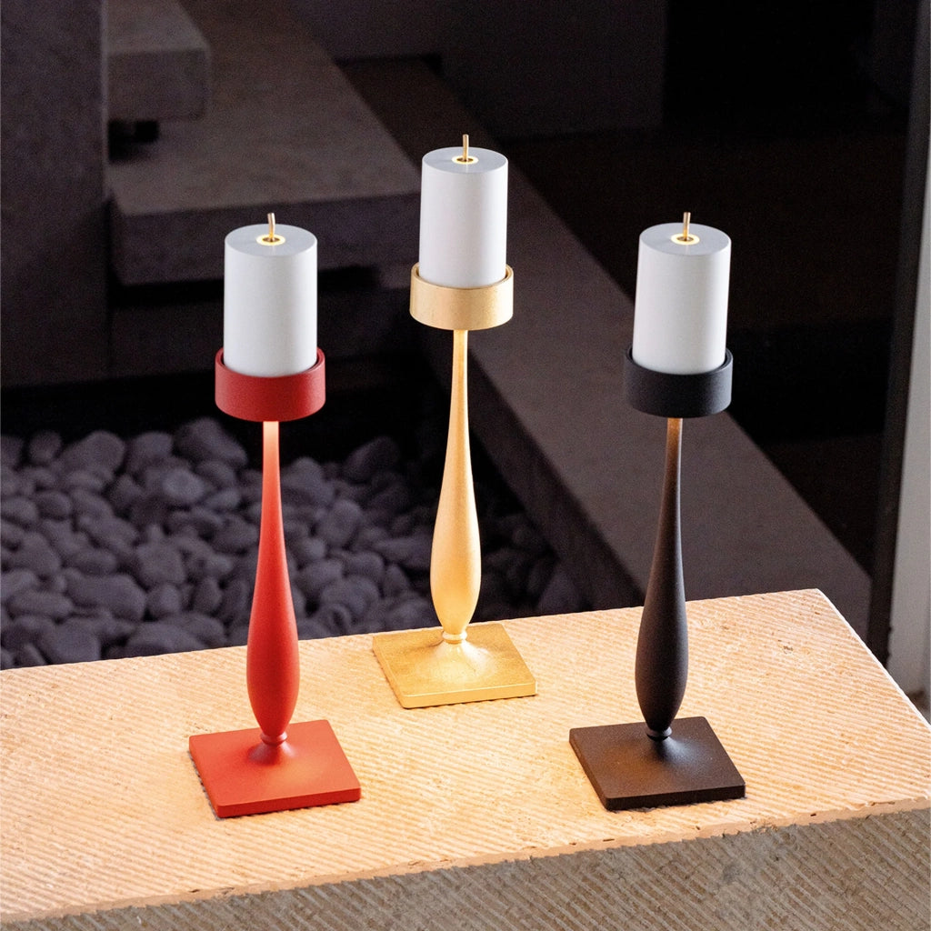 Perpetua Lampada da tavolo barocco senza fili, finitura foglia oro, design in alluminio pressofuso, illuminazione LED ricaricabile, protezione IP54