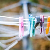 OWIJI Stendino Balcone Regolabile Resina Resistente Dimensioni 27 x 55 x 2 cm Bracci Pieghevoli Regolabili Ringhiera Muratura