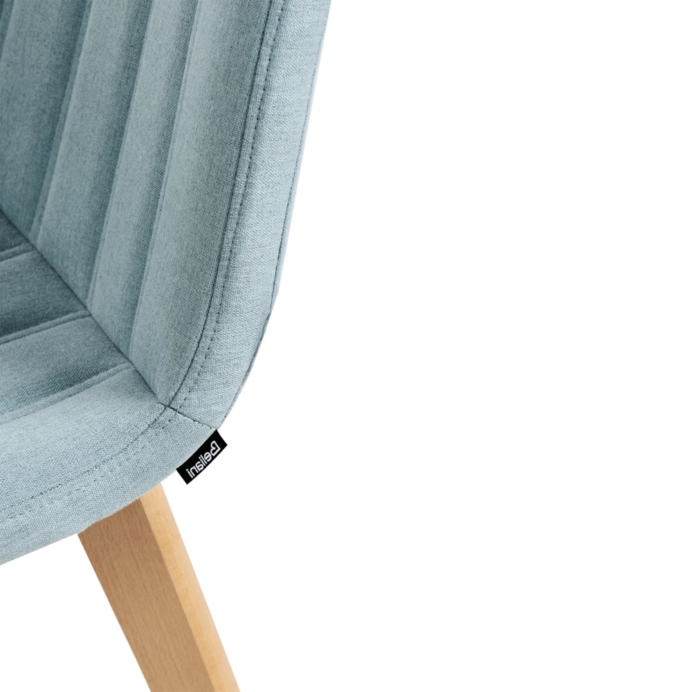 Set di 2 Sedie da Pranzo Tessuto azzurro e Gambe in Legno Imbottitura verticale Schienale curvo