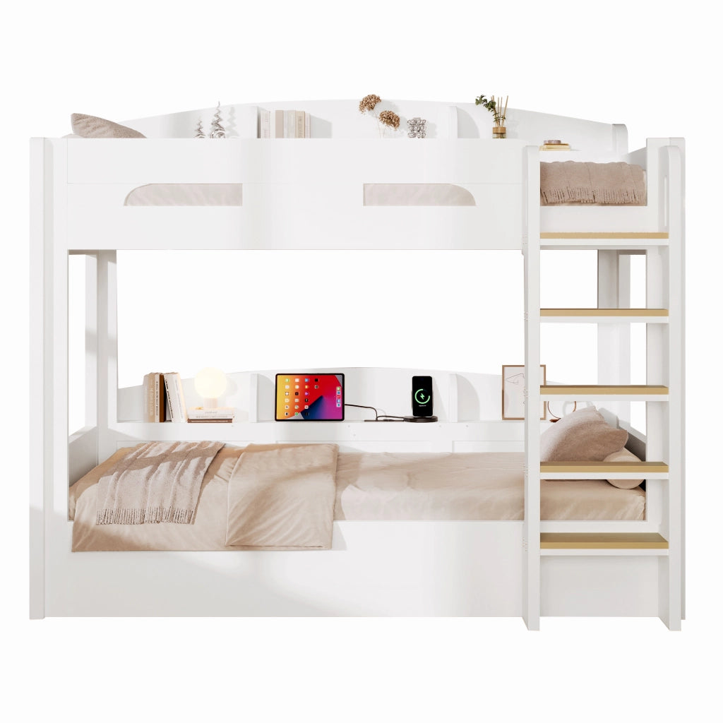 Letto a castello in legno bianco 90x200 con presa USB e mensole