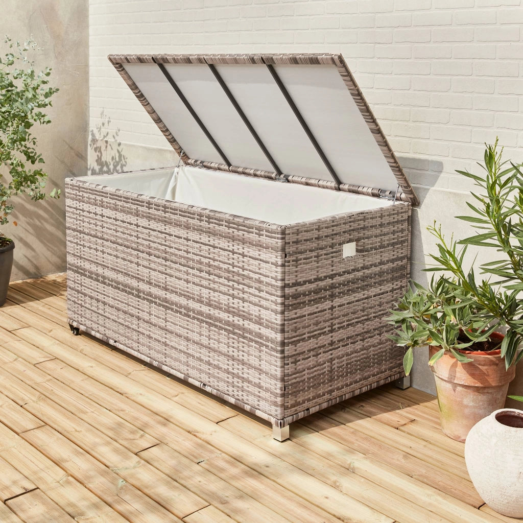 Baule da giardino in resina intrecciata con rotelle e fodera interna,
