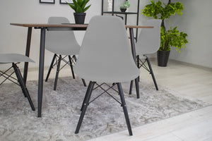 Sedia Valora OSAKA con gambe grigie e nere, design ergonomico x4