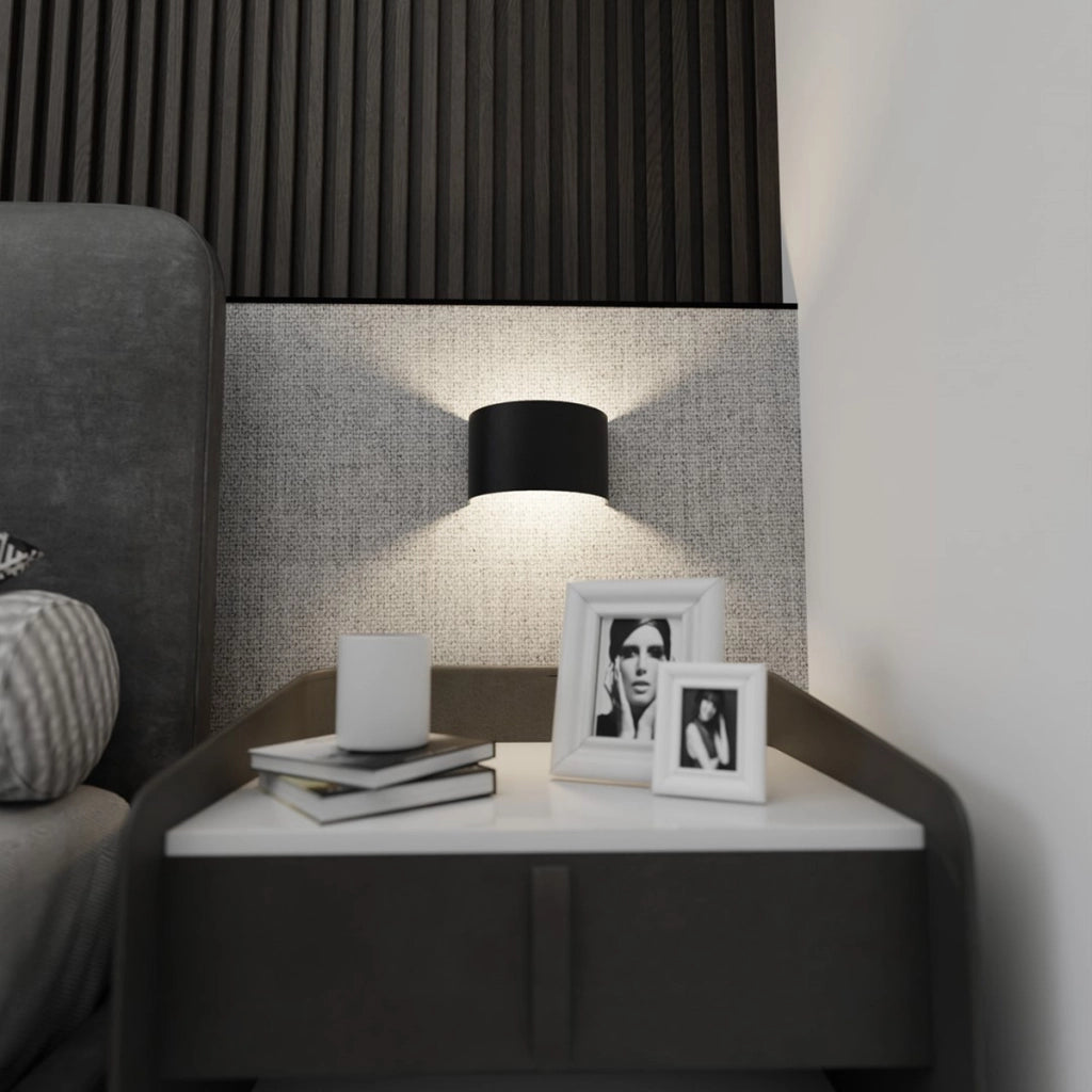 Lampada da parete FOLD in acciaio nero opaco