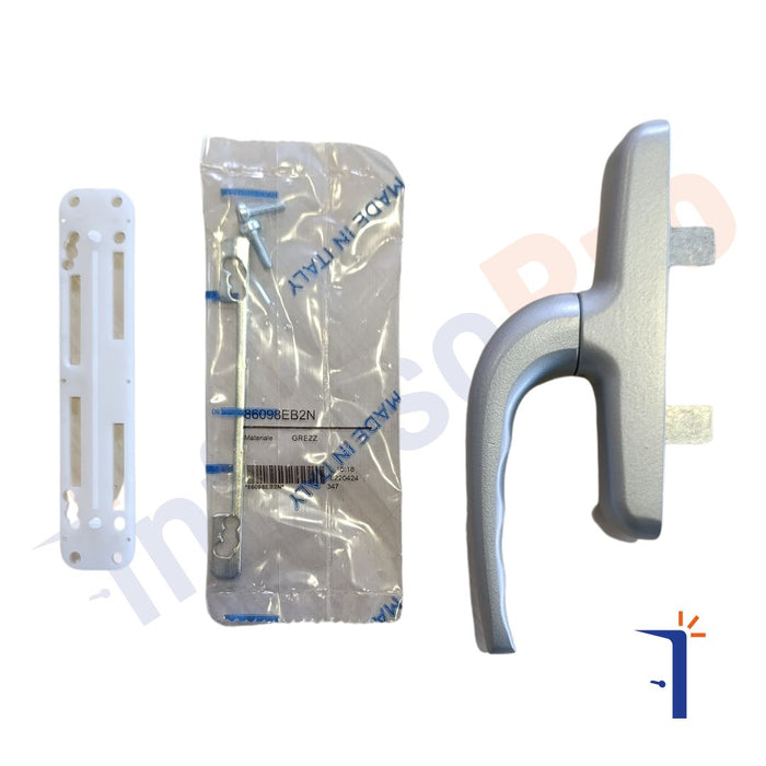 Maniglia cremonese Master Italy modello comfort A6004 per infissi a battente. Vari colori. Colore: ARGENTO