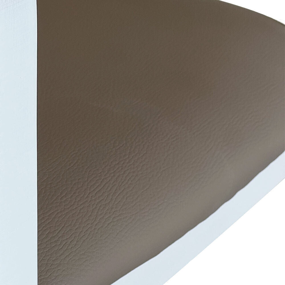 Seggiolone in legno bianco con seduta ecopelle tortora