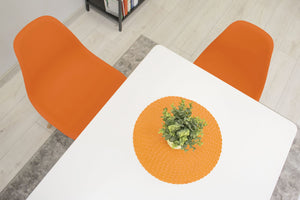 Sedia ergonomica Valora OSAKA arancione con gambe naturali per sala da pranzo x4