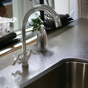 Rubinetto per bagno o cucina maniglie a croce, moderno