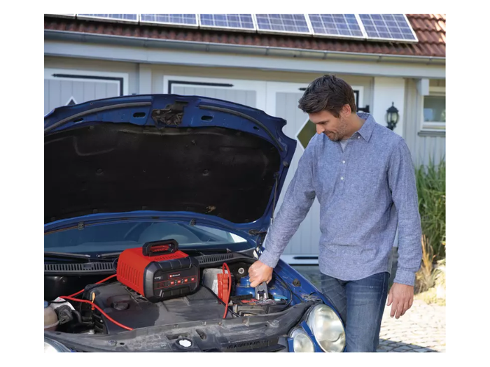 Caricabatteria Einhell CE-BC 15 M 12V avviamento rapido funzione mantenimento