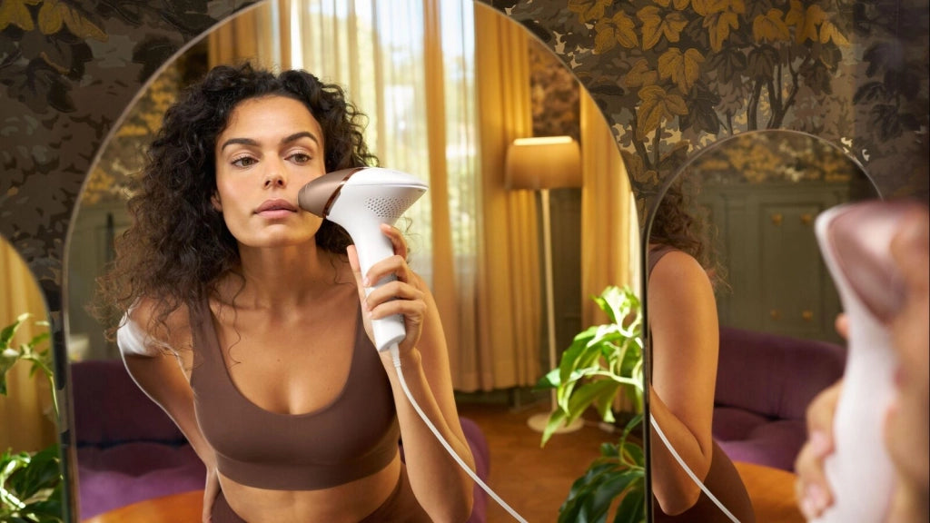 Philips Lumea Prestige 8000 Series Epilatore a luce pulsata IPL con Tecnologia SenseIQ e 2 accessori per viso e corpo BRI945/00
