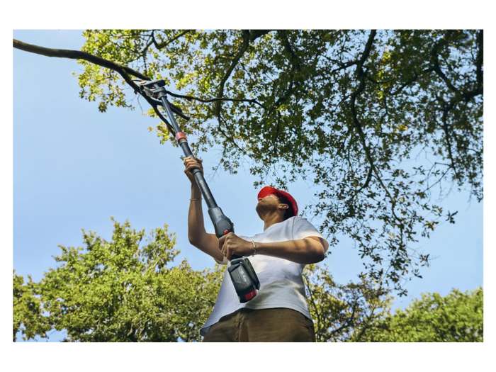 Potatore Husqvarna Aspire PE5-P4A con asta telescopica batteria e caricabatterie