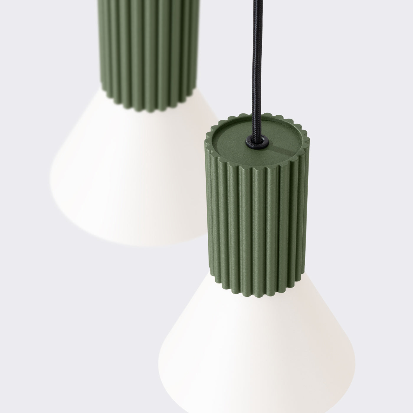 Lampada a sospensione Estria Crimson 3 luci E14 acciaio alluminio beige verde oliva