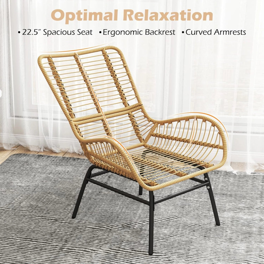 Poltrona da esterno, Sedia da giardino in rattan PE con cuscino imbottito, schienale reclinabile, braccioli curvi, poltrona relax per interni ed esterni, 84 x 70 x 88 cm