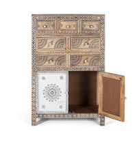 Credenza alta in legno di mango e MDF e dettagli dipinti a mano