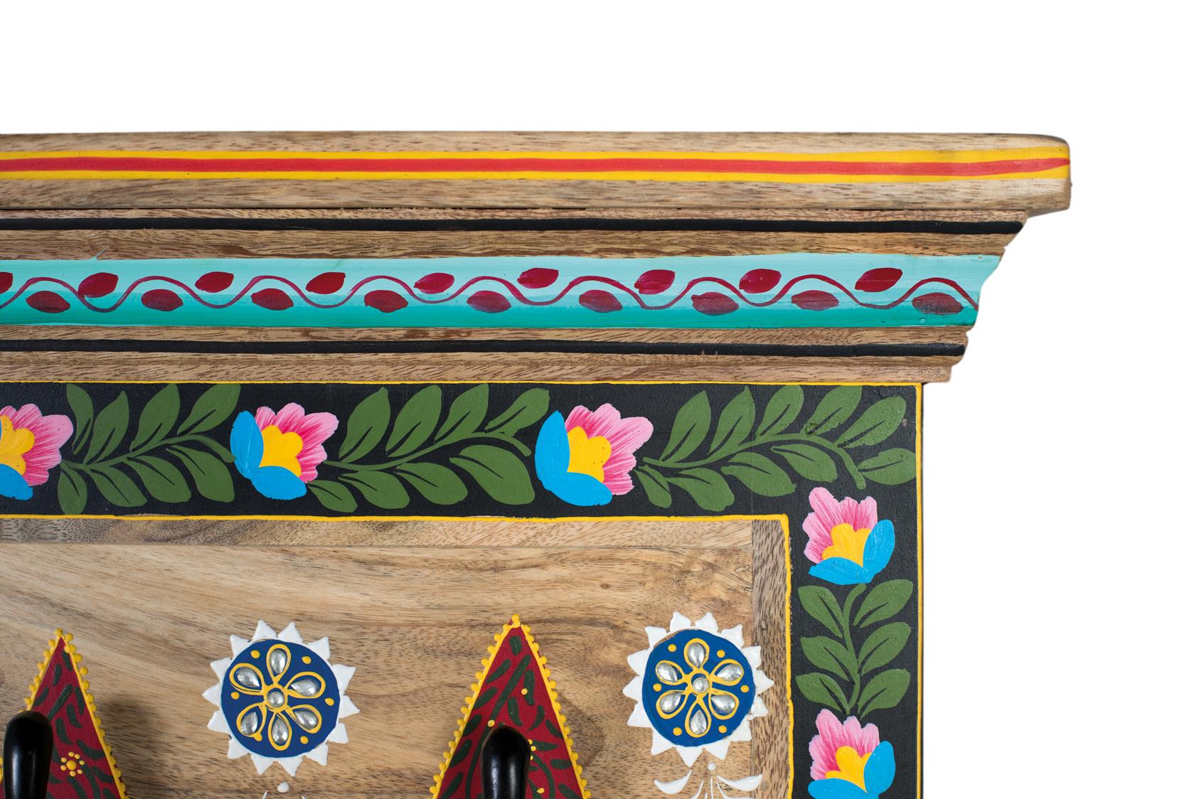 Appendiabiti da parete realizzato in legno di mango dipinto a mano