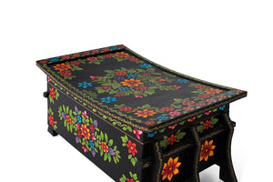 Cassapanca in legno di mango nero con dettagli dipinti a mano