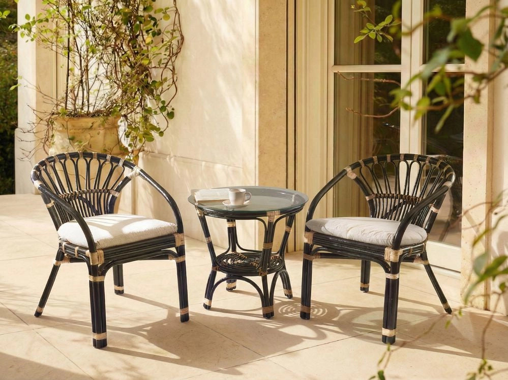 Set bistrot in rattan composto da 2 sedie con cuscini e tavolo fatto a mano nero set da balcone