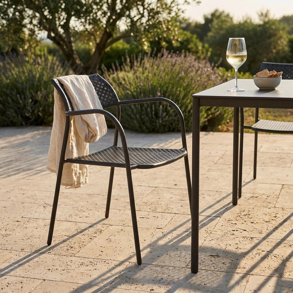 Poltrona da Giardino Impilabile in Acciaio cm 56x56x78 - MATHEW