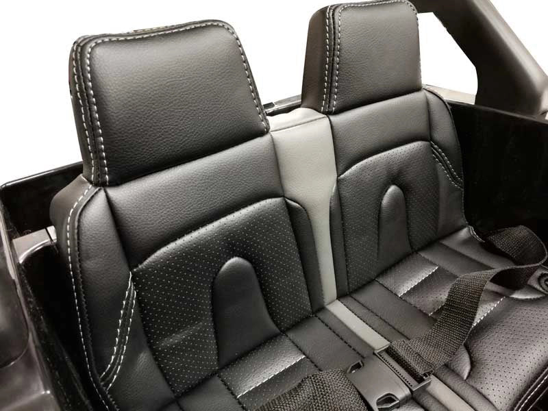 Macchina Elettrica per Bambini 12V 2 Posti con Licenza Jeep Wrangler Rubicon Nera