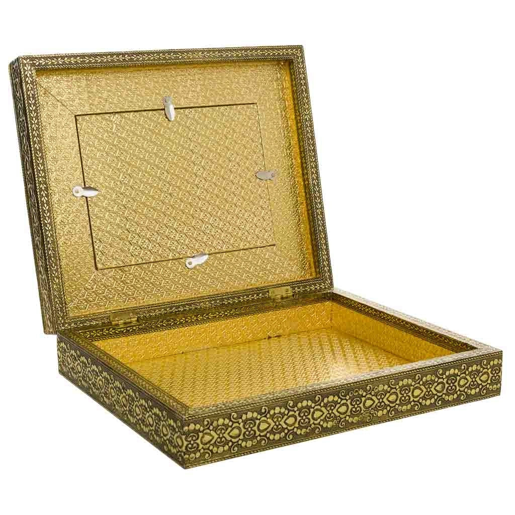 Portagioie in metallo dorato sbalzato 30x25x7,5h