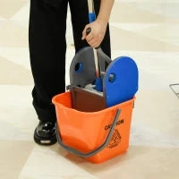 Carrello Pulizie a 3 Ripiani con Sacco per Immondizia e Strizzatore, 111x63.3x103 cm, Grigio Blu e Arancione
