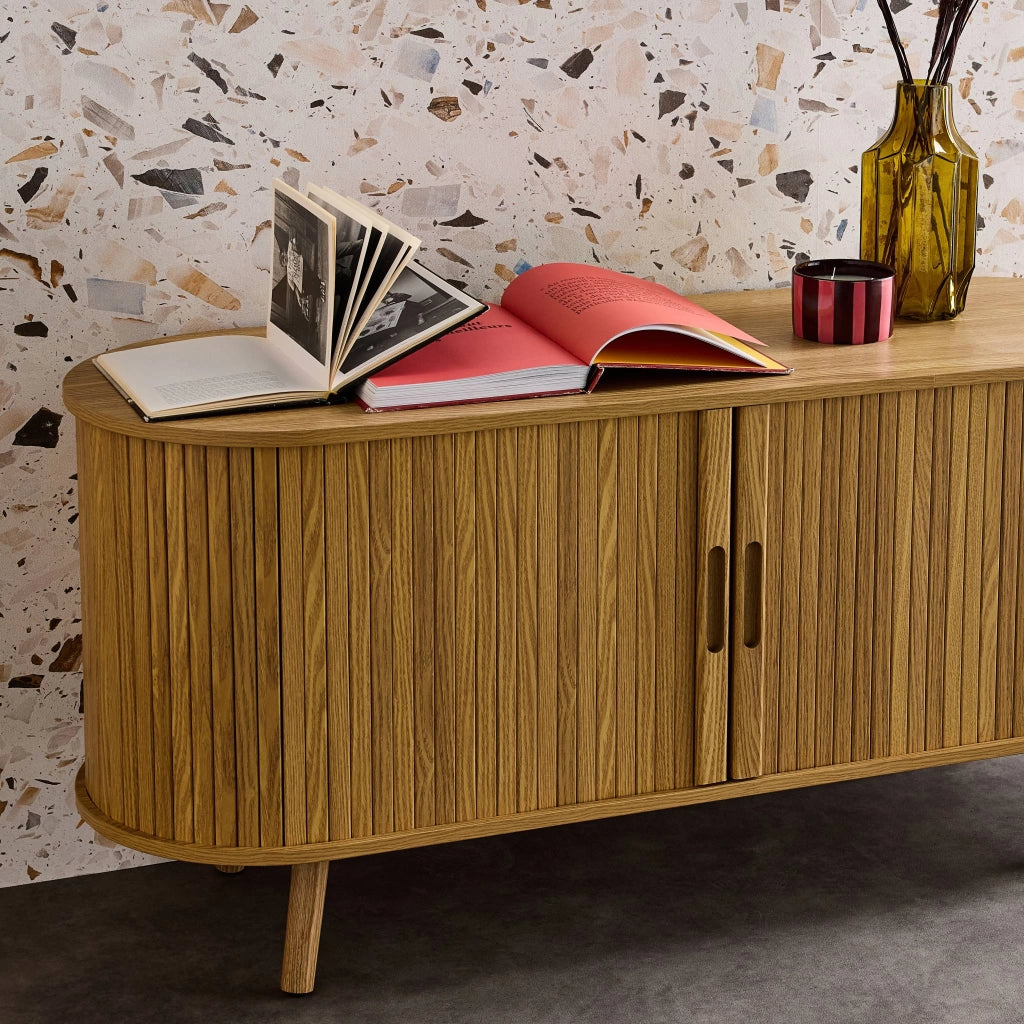 Mobile tv scandinavo con 2 ante scorrevoli, 120cm, marrone naturale