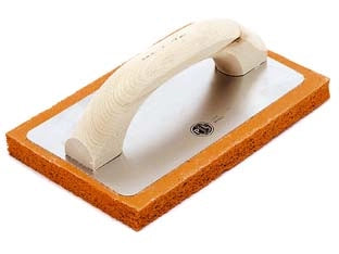 FRATTONE IN SPUGNA ARANCIO MANICO LEGNO ART.820  cm.24x10 art.820/2    PAVAN