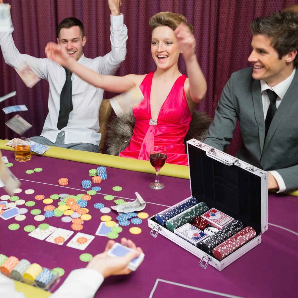EasyComfort Valigetta Poker Professionale in Alluminio, Set Poker con 200 Fiches e 2 Mazzi per Texas hold'em e Blackjack