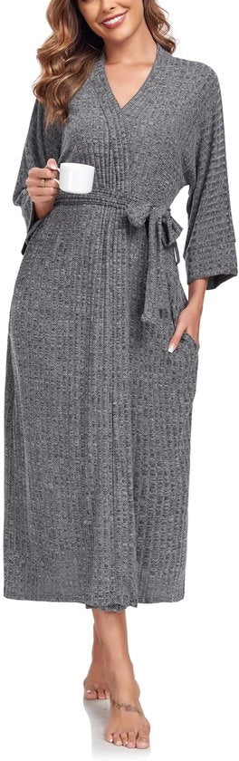 Kimono per donna leggero e sottile per sauna o bagno in stile donkergrijs 

specifiche tecniche: 
- materiale: 
- lunghezza: 
- colore: donkergrijs 
- modello: