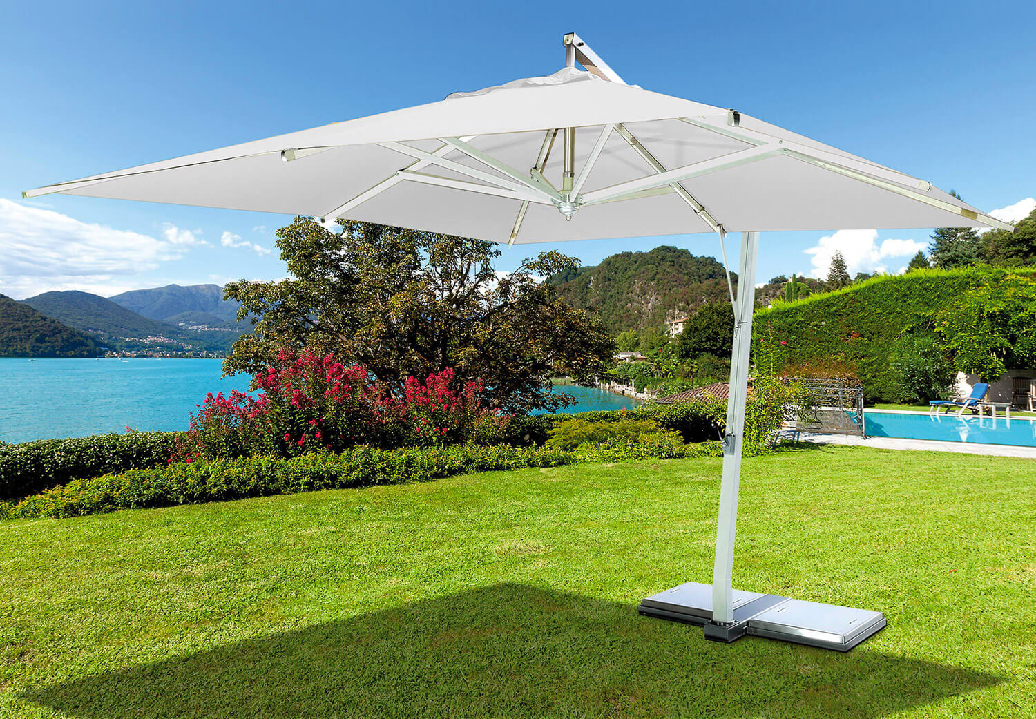 Ombrellone da Giardino Decentrato in Alluminio 3,5x3,5m Vorghini Bianco