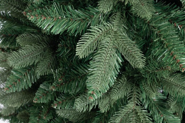 Albero di Natale Slim Logan H240 con 1968 rami