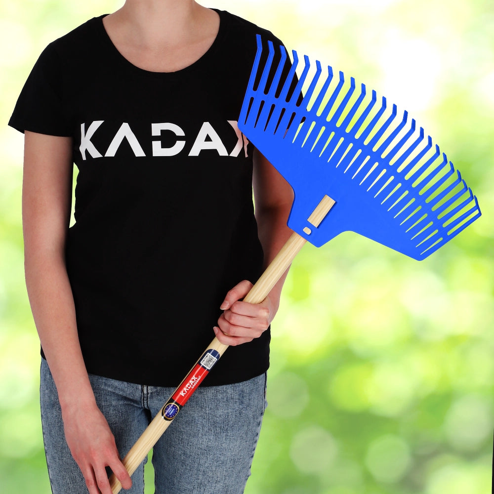 Rastrello per foglie KADAX con manico in legno, 166 cm, universale, per giardino e prato.