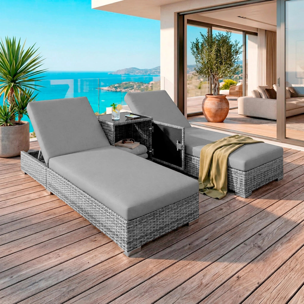 Set 2 Lettini Prendisole in Polyrattan con Tavolino Contenitore e Cuscini, Schienale Reclinabile 5 Posizioni, Arredo Giardino Piscina 184x60x21 Cm Grigio