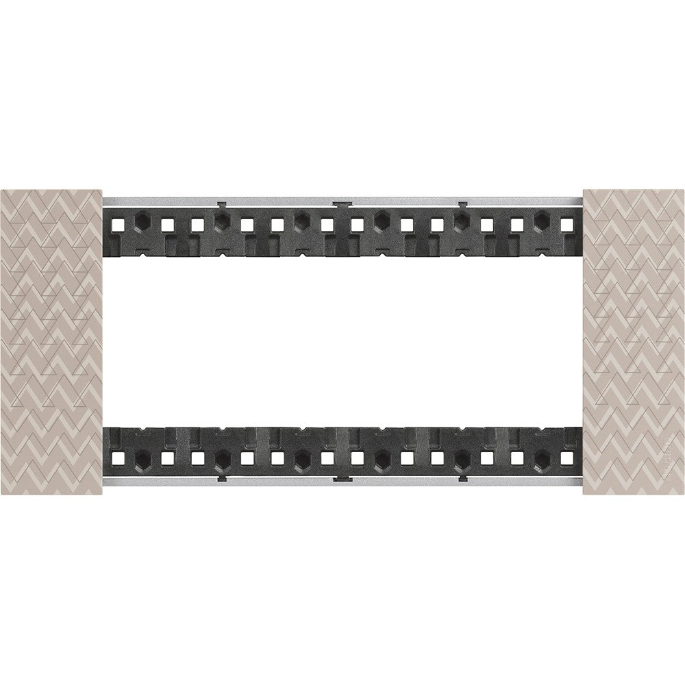 Placca Bticino Living Now 6 moduli colore Optic KA4806MM