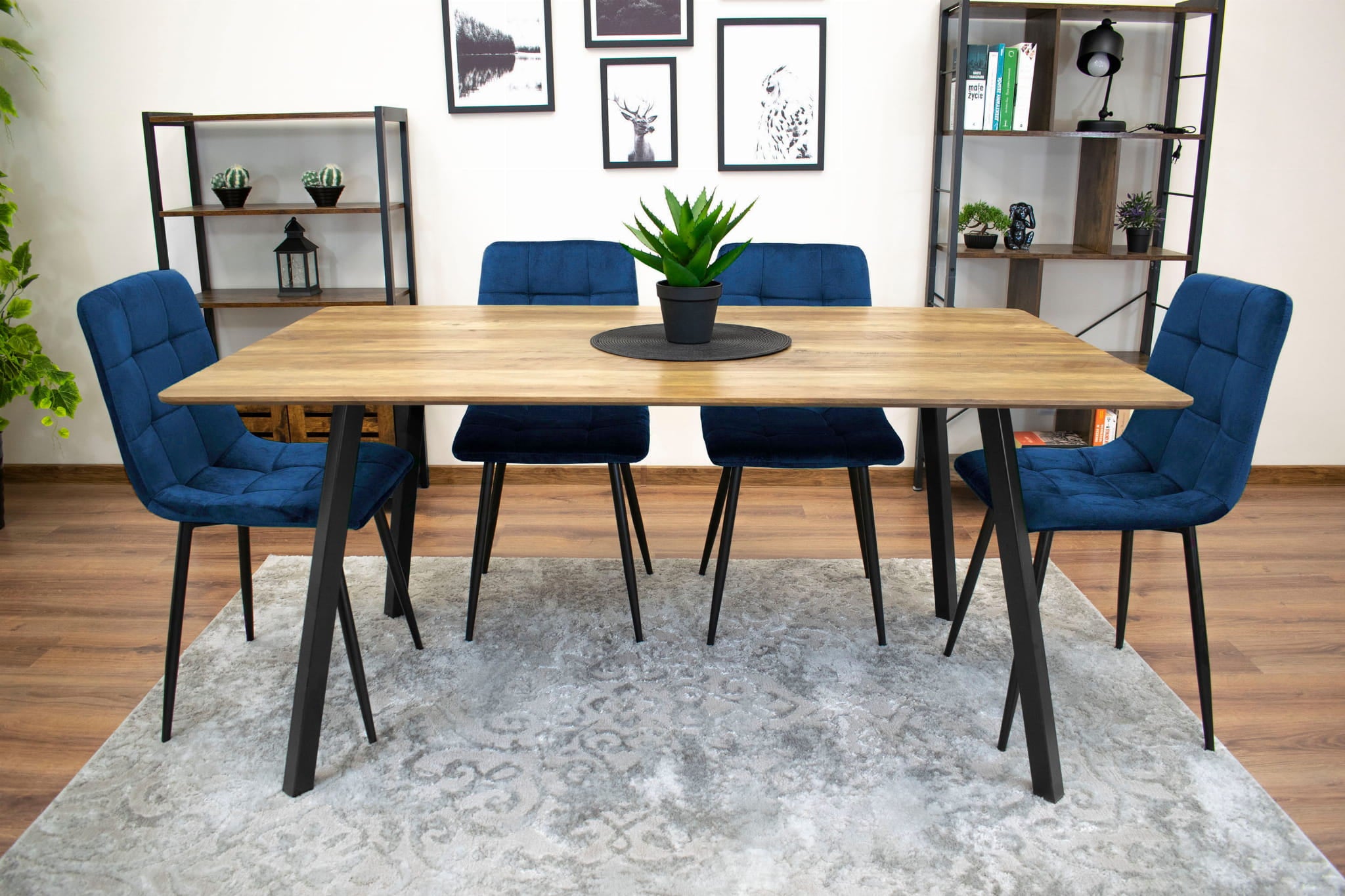 Sedia VALORA PYRA - Design ergonomico moderno in velluto blu navy x 2