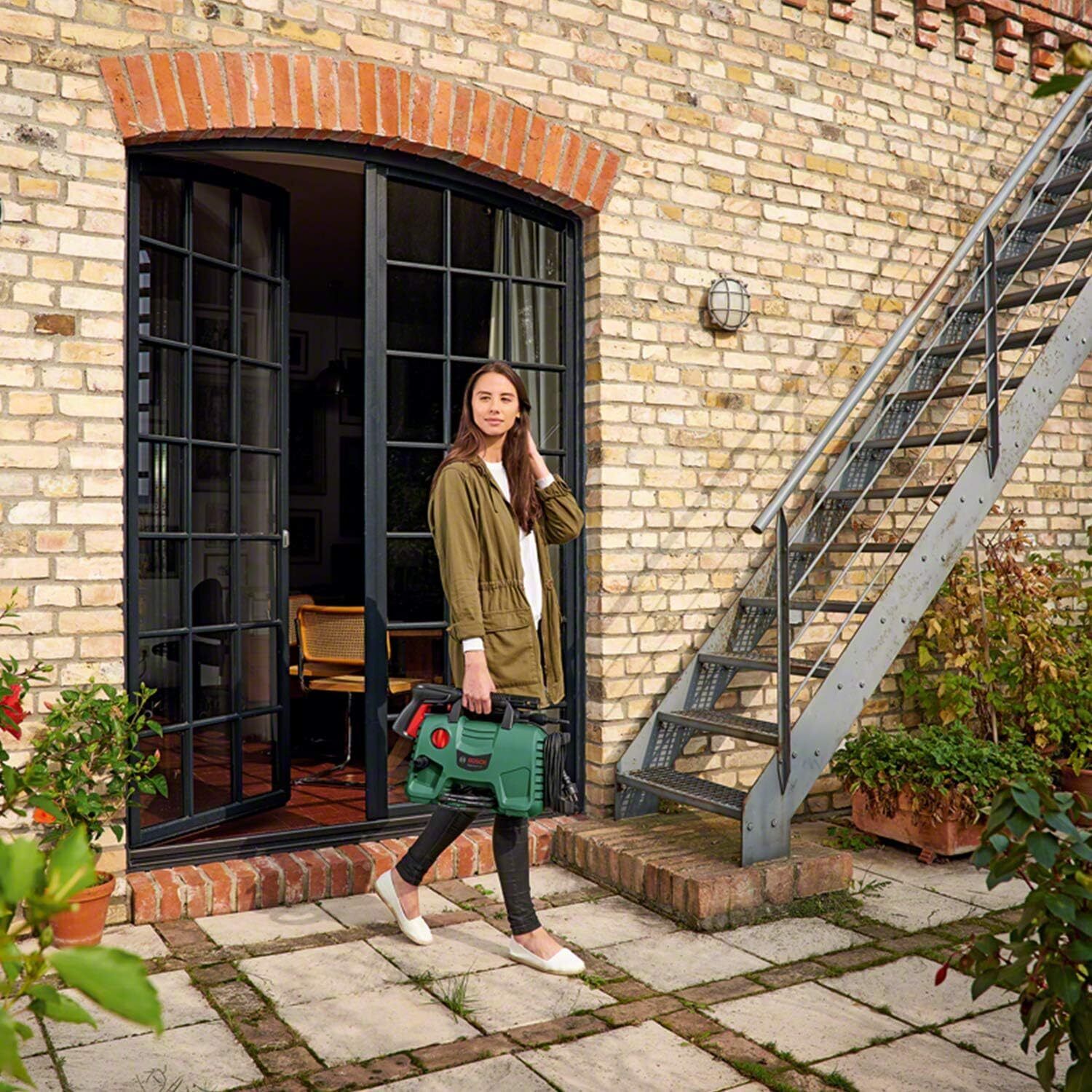 Bosch EasyAquatak 110 idropulitrice Compatta Elettrico 330 l/h 1300 W Verde