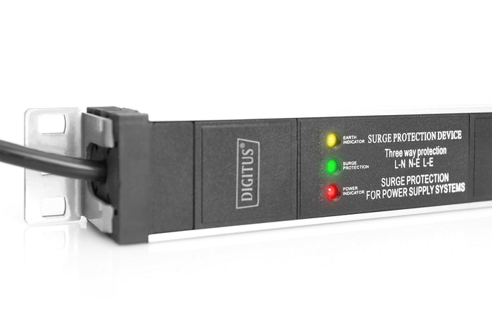 Digitus Ciabatta con profilo in alluminio, 8 prese, cavo di alimentazione 2 m spina di sicurezza del connettore